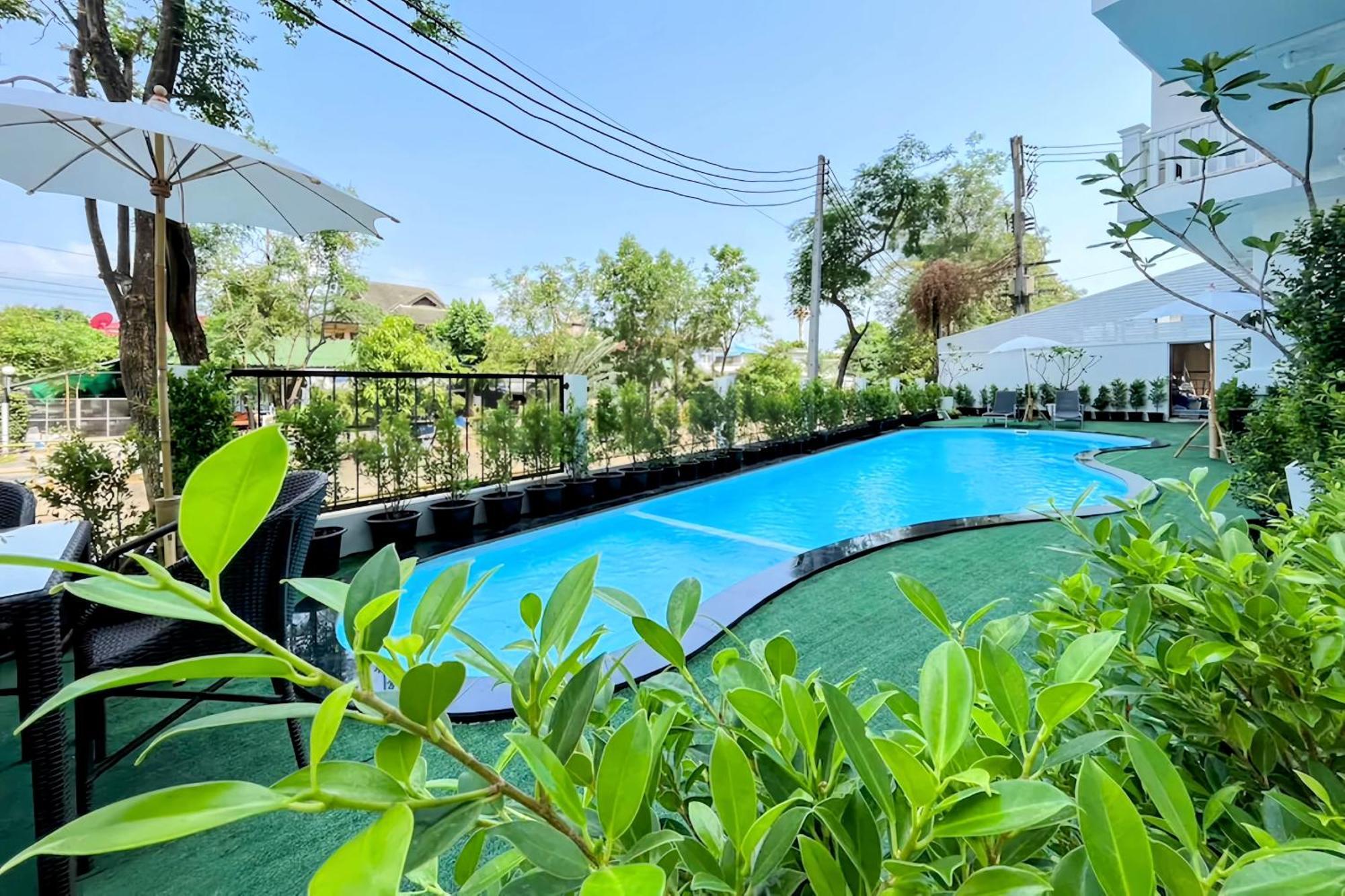 Royal Peninsula Hotel Chiangmai Chiang Mai Exterior photo